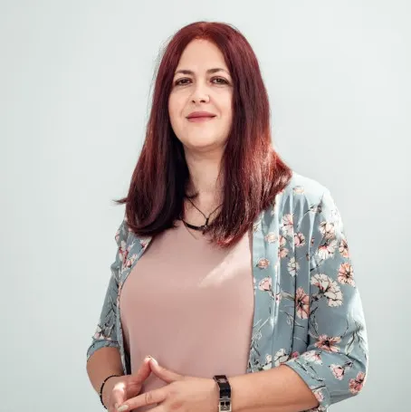 Agent Oana Gneazdovschi