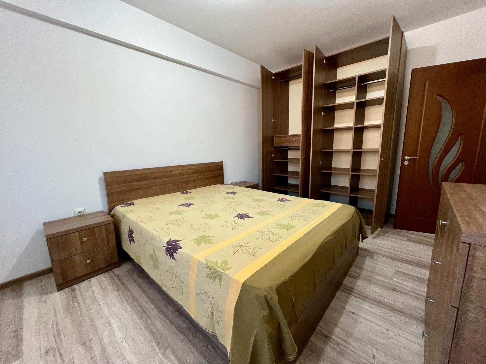 Apartament de inchiriat, <span>2</span> camere, <span>decomandat</span>, <span>60</span> mp, <span>Valea Adanca</span>,  (Capitol)