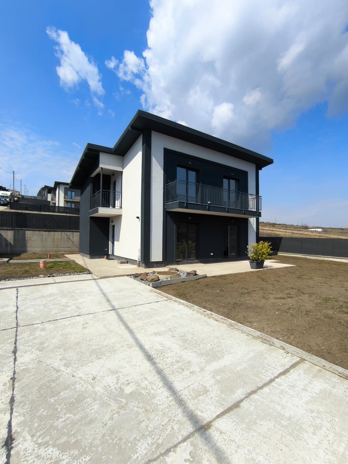 Vila de vanzare, <span>4</span> camere,  <span>114mp</span>, Valea Lupului,  (langa padure)