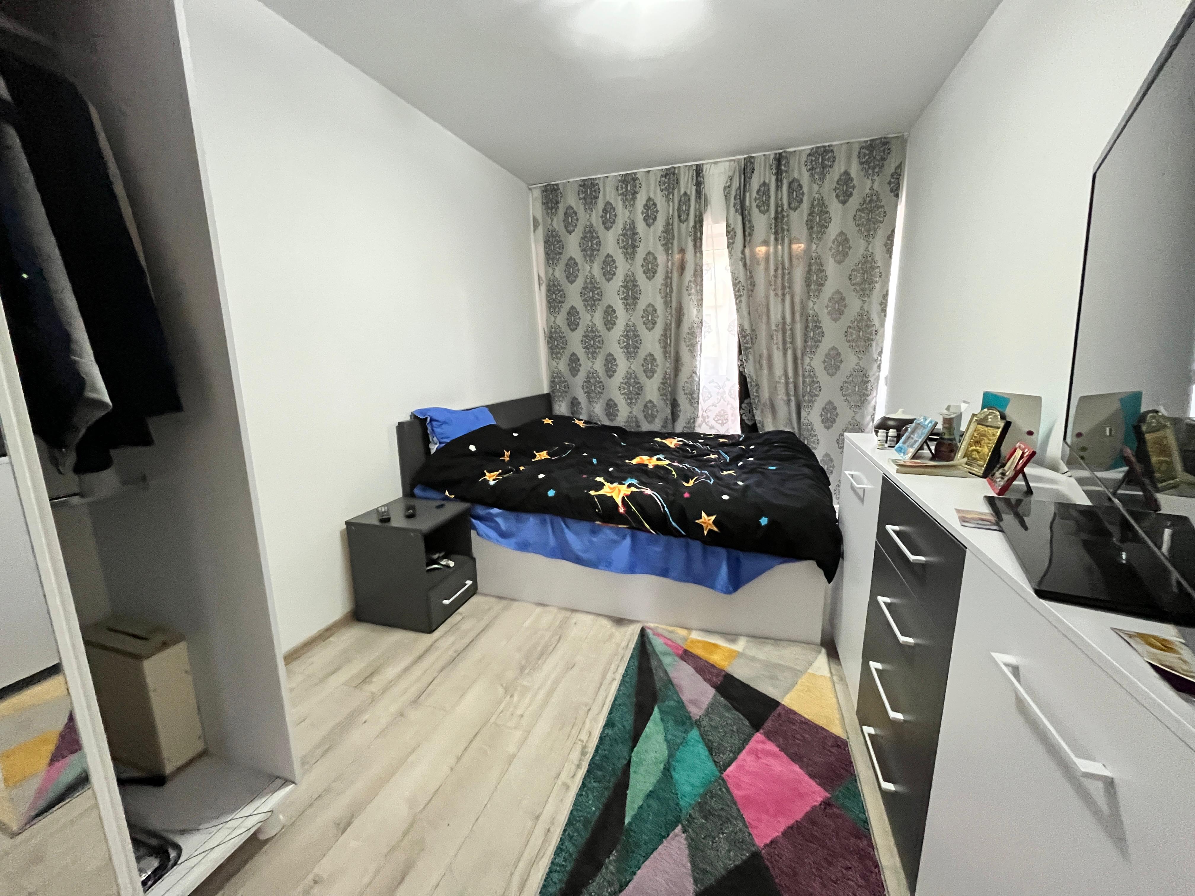 Apartament de inchiriat, <span>3</span> camere, <span>decomandat</span>, <span>75</span> mp, <span>CUG</span>,  (Ideal )