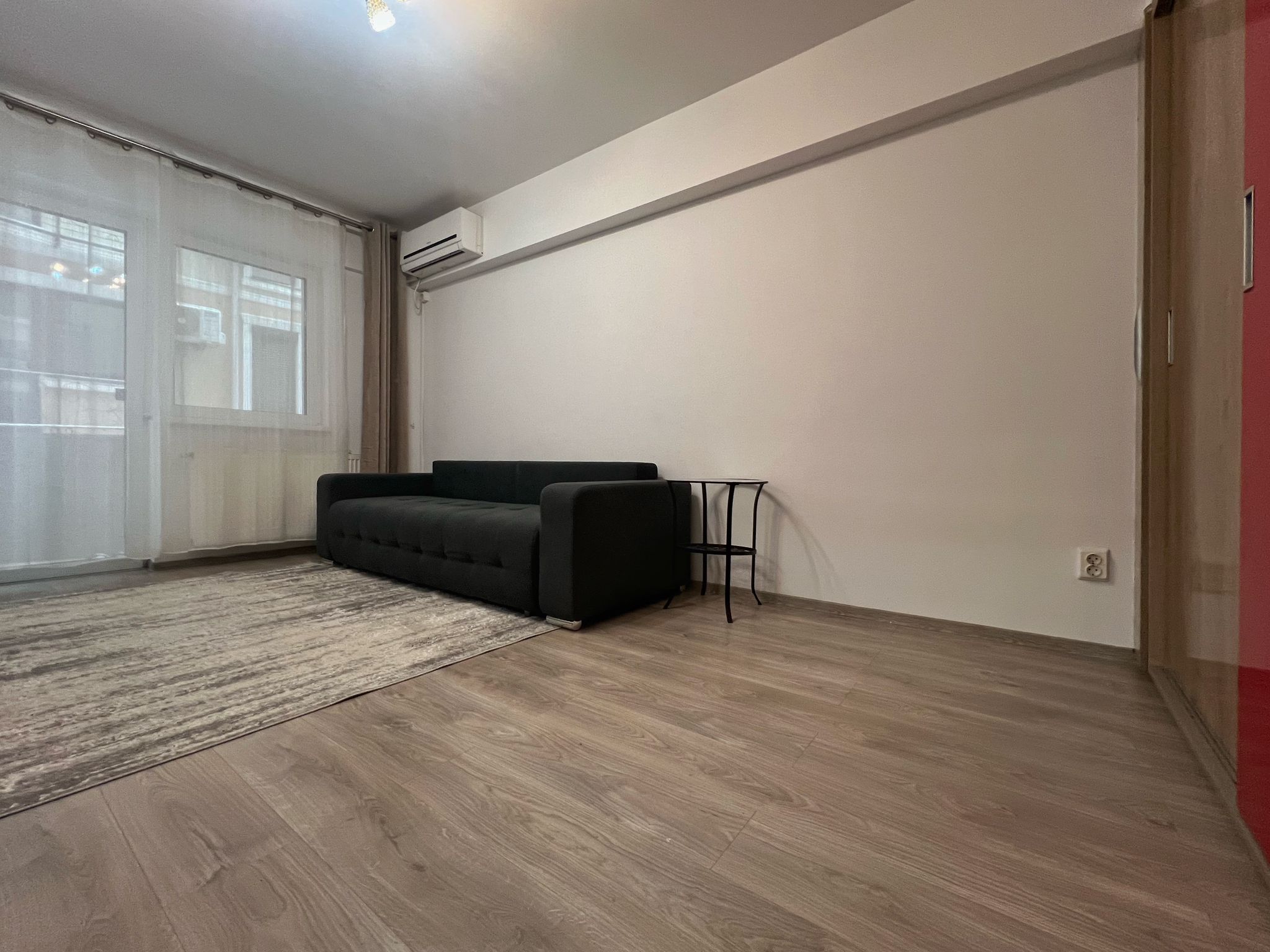 Apartament de inchiriat, o camera, <span>decomandat</span>, <span>30</span> mp, <span>Galata</span>,  (Sun City)