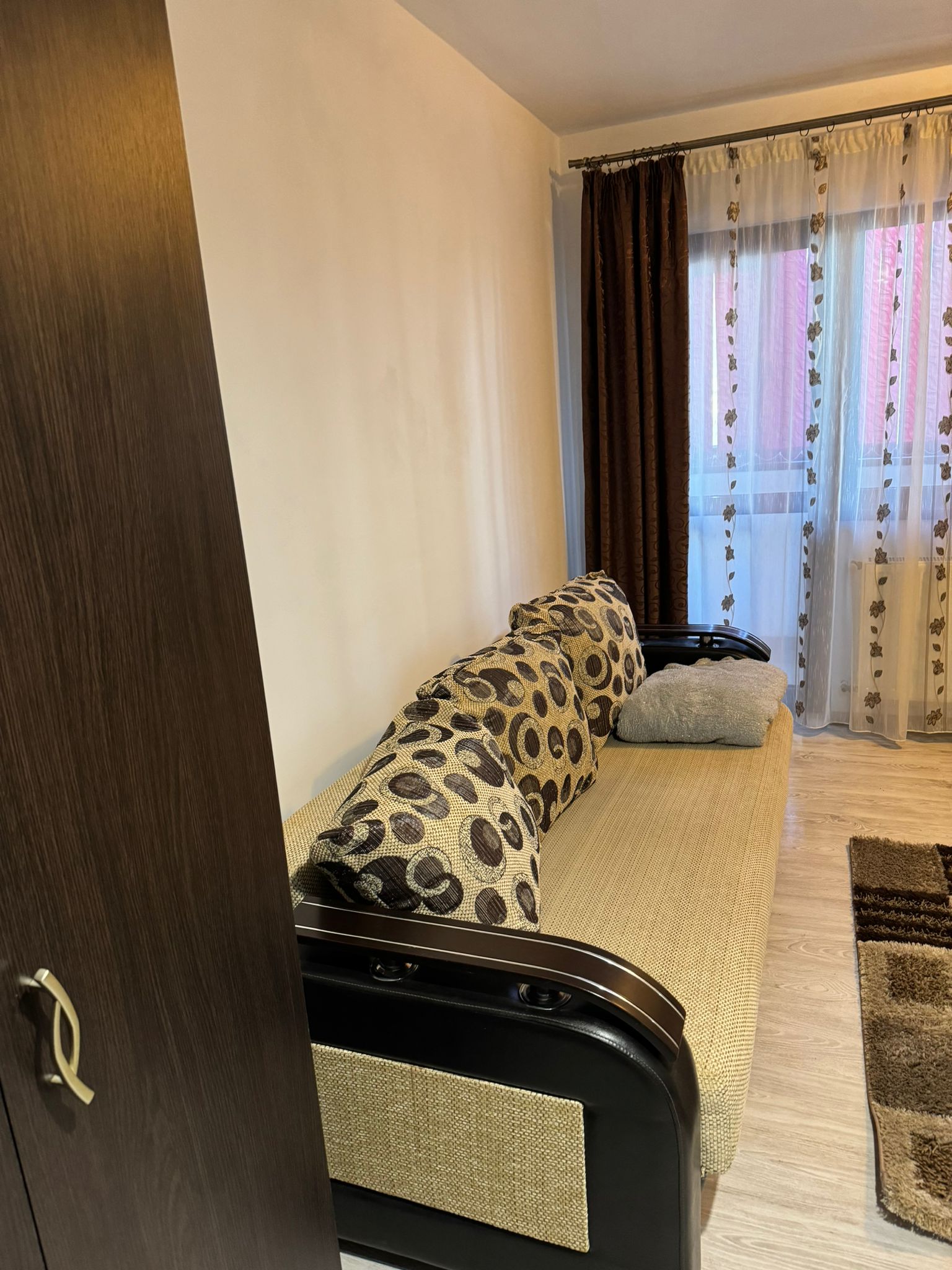 Apartament de inchiriat cu o camera in Iasi, zona Valea Lupului - Poza 3