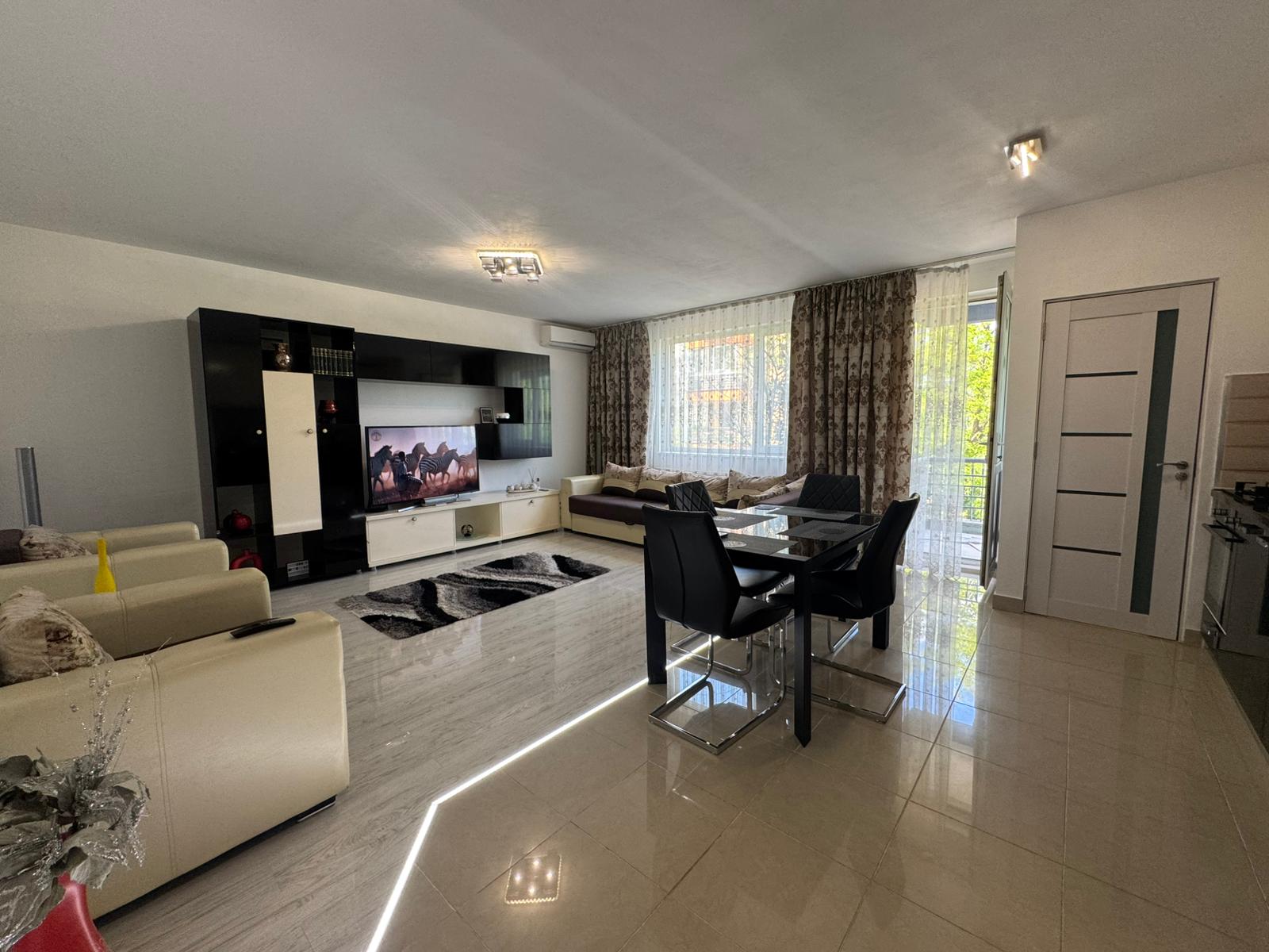 Apartament de inchiriat cu 2 camere in Iasi, de tip semidecomandat, suprafata de 60 mp, zona Metalurgie