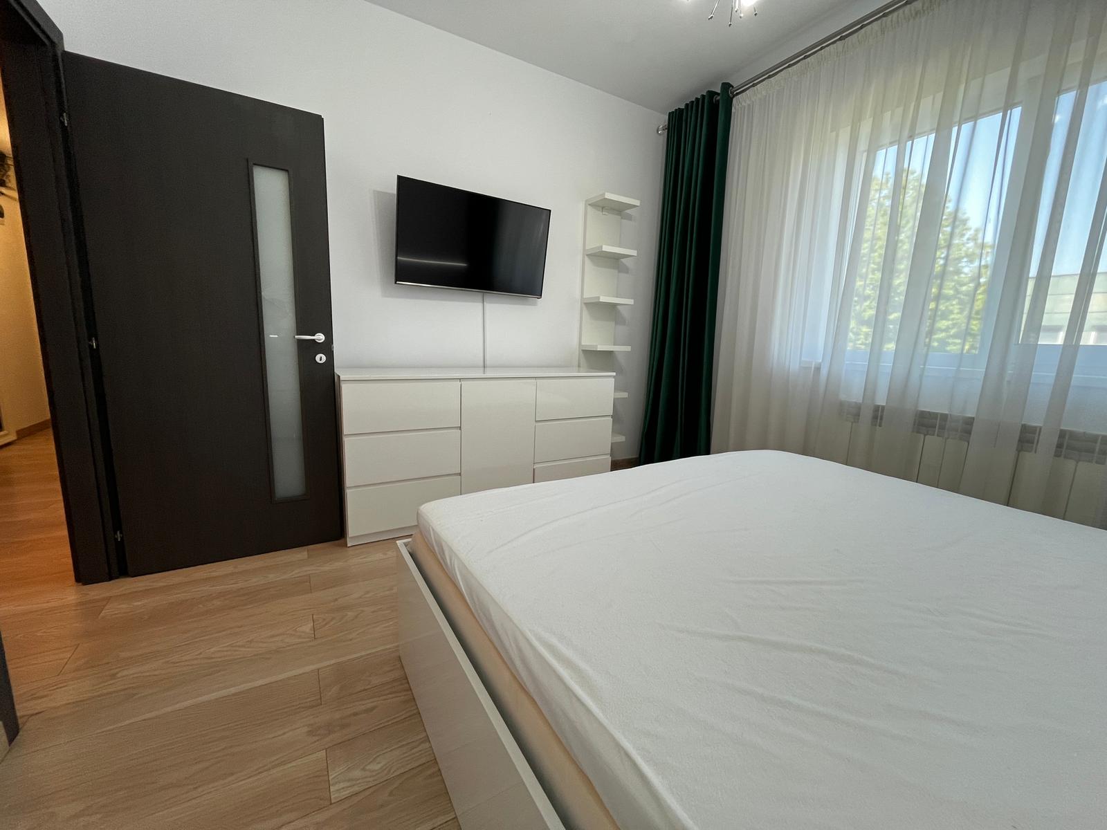 Apartament de inchiriat cu 3 camere in Iasi, zona Valea Lupului - Poza 8